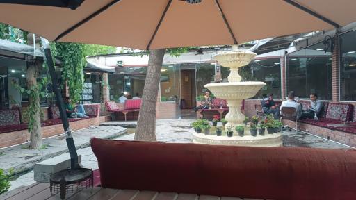 عکس سفره خانه ترنم