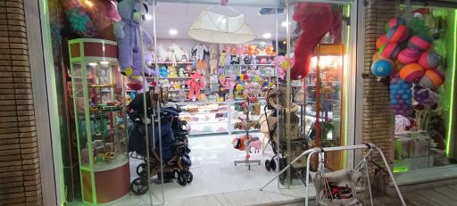 عکس فروشگاه سیسمونی عروسک و اسباب بازی شکیبا
