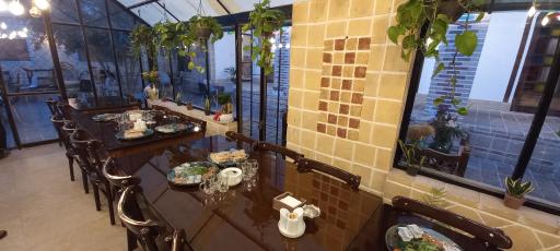 عکس کافه رستوران دیگ مسی