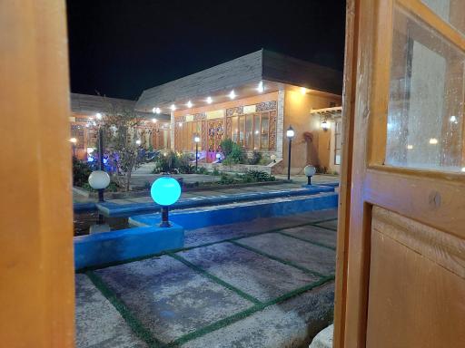 عکس رستوران سنتی بابا طاهر