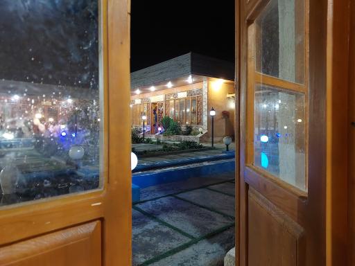 عکس رستوران سنتی بابا طاهر