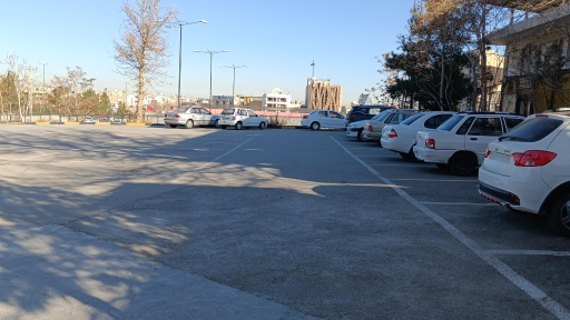 عکس پارکینگ 22 بهمن