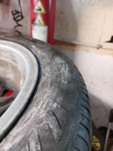 عکس فروشگاه لاستیک جاده