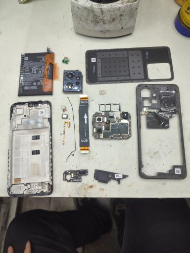 عکس تعمیرات موبایل فون کلینیک