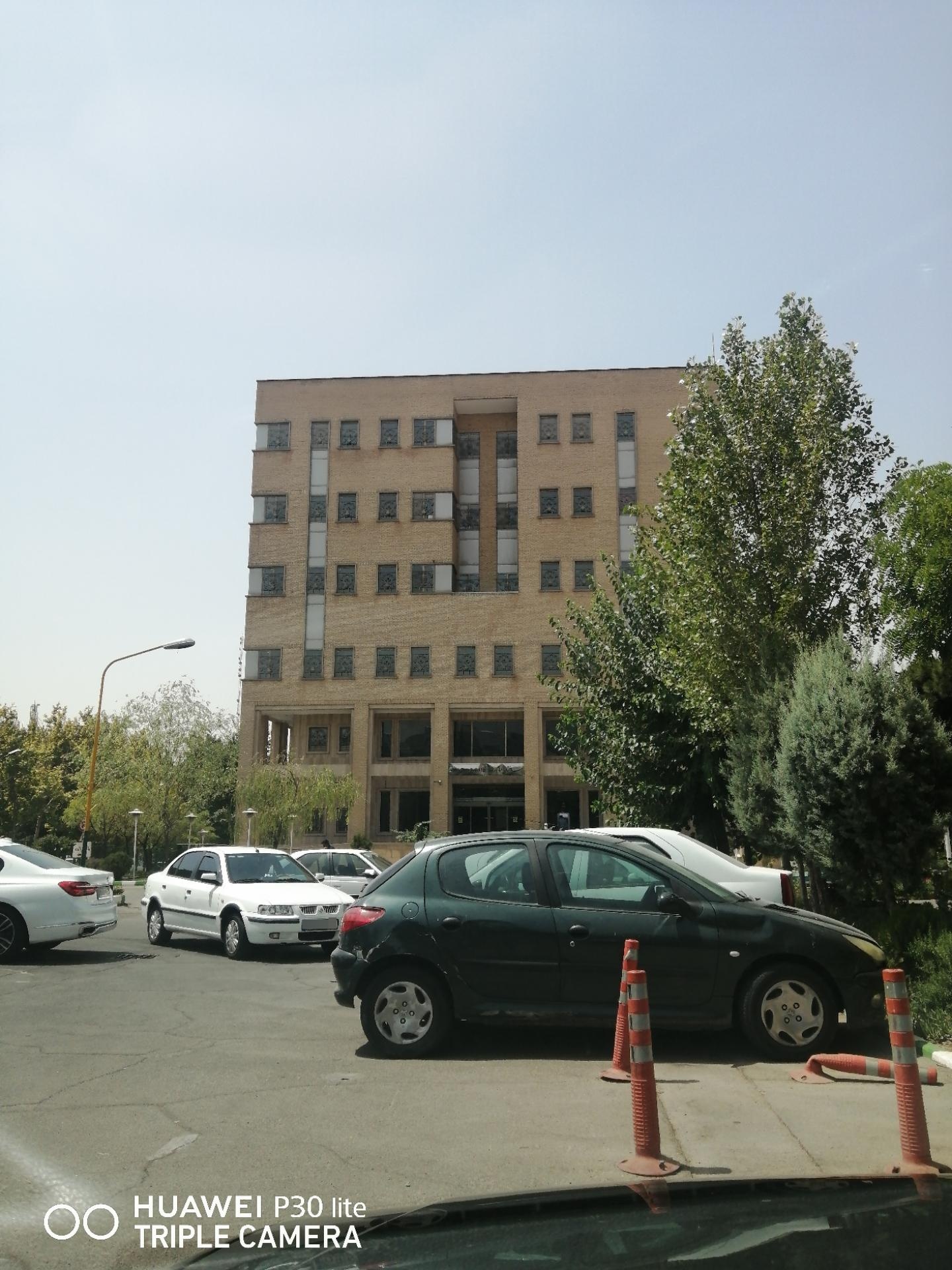 عکس کتابخانه دانشکده مدیریت