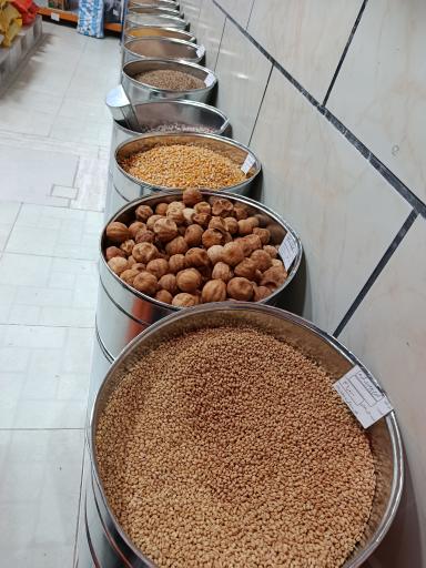 عکس فروشگاه خشکبار و حبوبات خان داداش