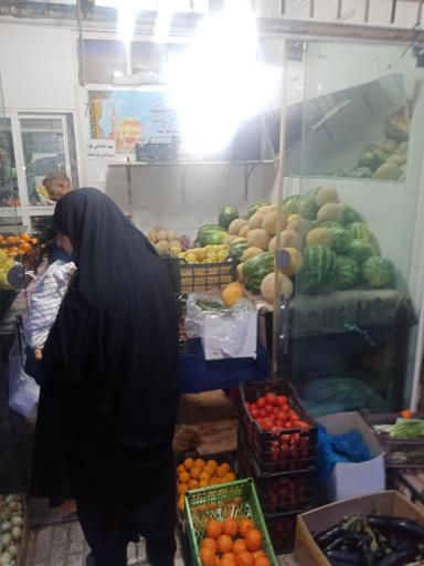 عکس میوه فروشی صنوبری