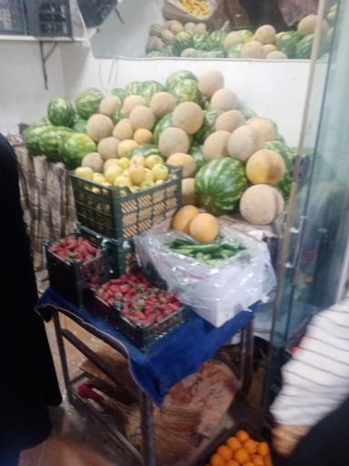 عکس میوه فروشی صنوبری