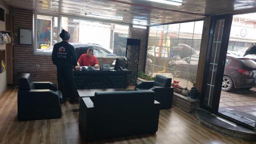 عکس تعمیرگاه گیربکس اتوماتیک تعمیرکار