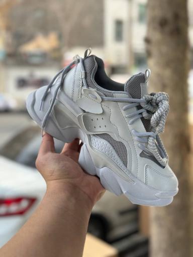 عکس دفتر فروش و پخش مجموعه گروه های تولیدی و پخش ویوان 