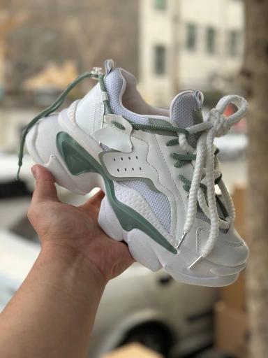 عکس دفتر فروش و پخش مجموعه گروه های تولیدی و پخش ویوان 