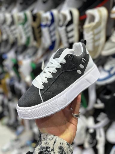 عکس دفتر فروش و پخش مجموعه گروه های تولیدی و پخش ویوان 