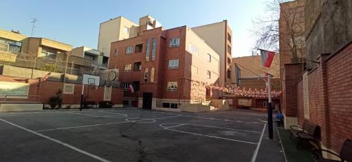 عکس دبیرستان دخترانه فرزانگان ۳ تهران