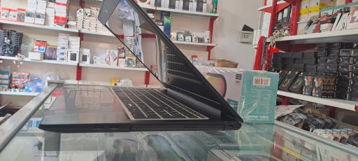 عکس مکانیک کامپیوتر