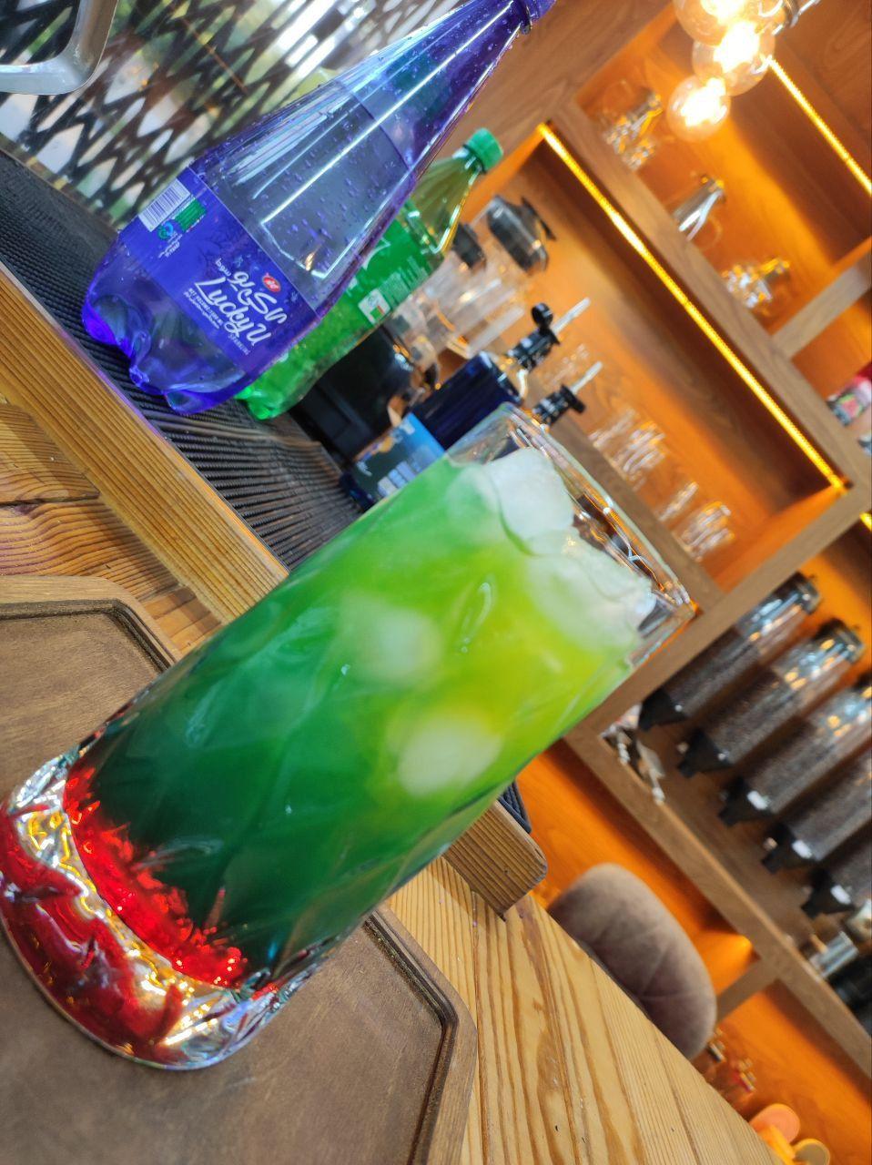 عکس کافه فست فود ژاو