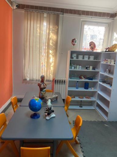 خانه بازی خانه کودک ابرسفید