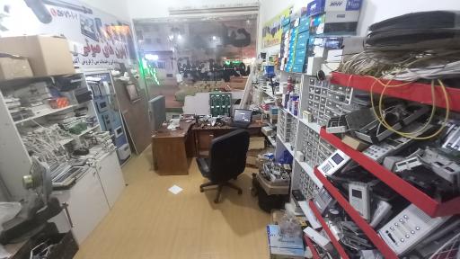 عکس فروش و تعمیرات آیفون تصویری میلانی