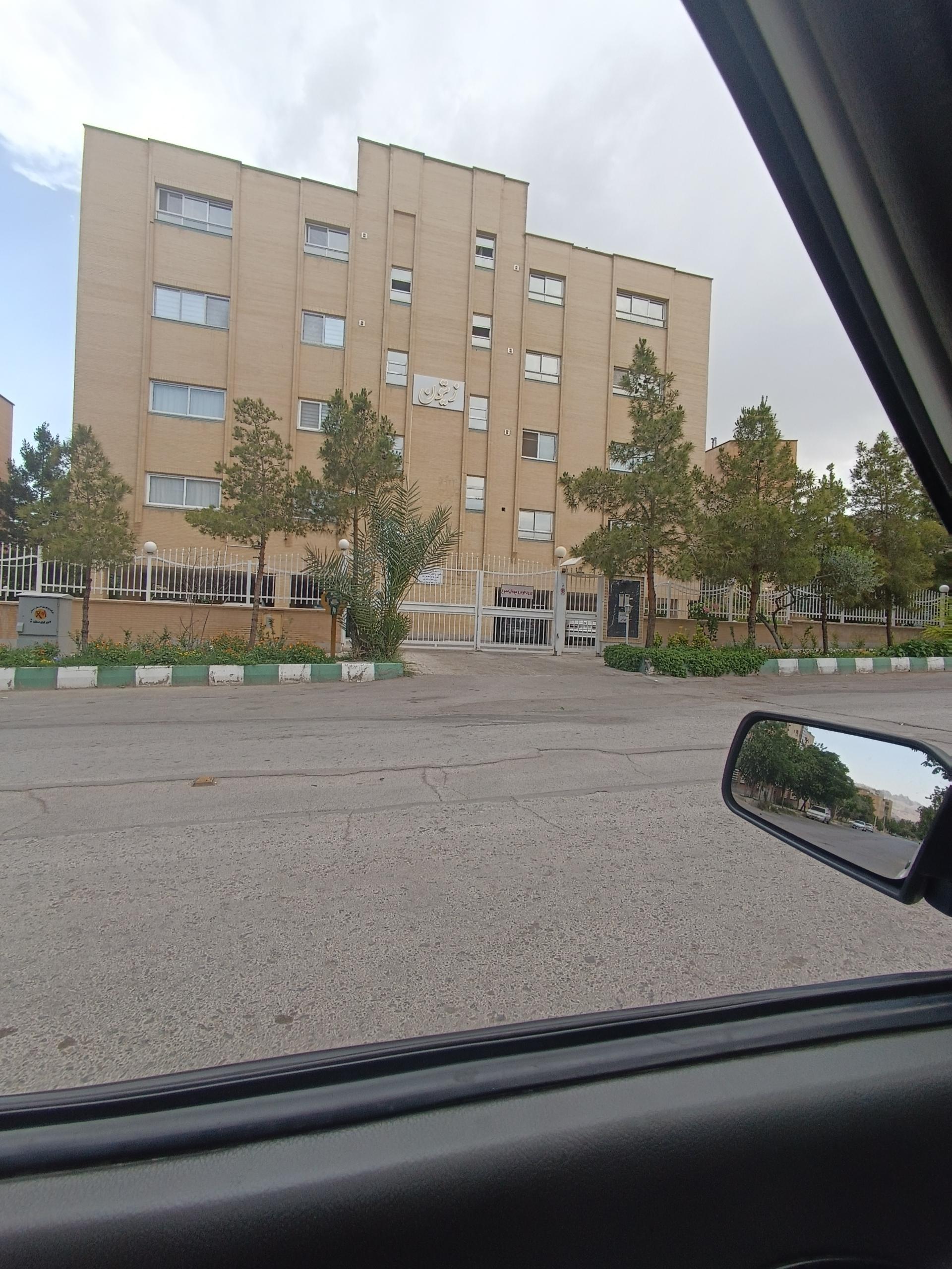 عکس مجتمع مسکونی زیتون