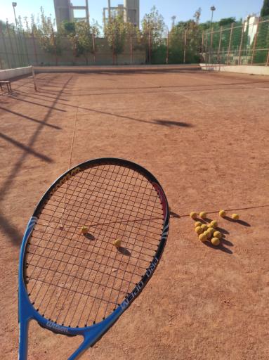 عکس زمین تنیس خاکی