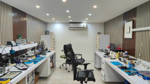 عکس موبایل استقلال