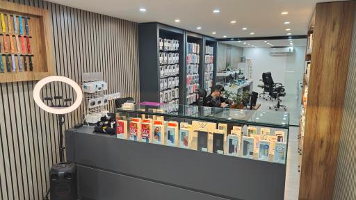 عکس موبایل استقلال