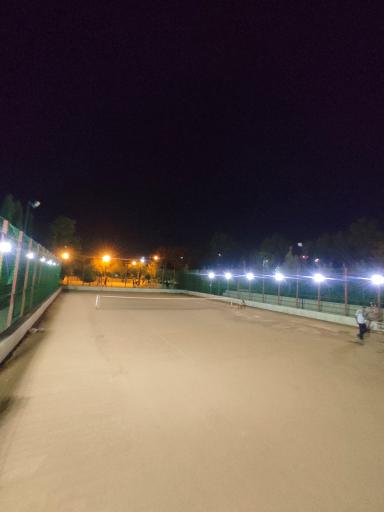 عکس زمین تنیس خاکی