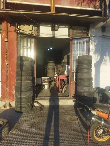 عکس آپاراتی و لاستیک فروشی برادران رفیعی