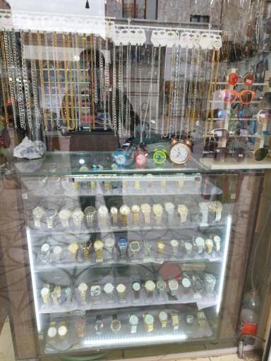 عکس فروشگاه بدلیجات و ساعت گل مریم 