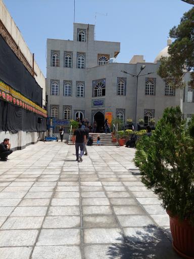 عکس مسجد و حسینیه همدانیها