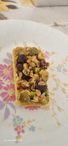 عکس نان و شیرینی همایون