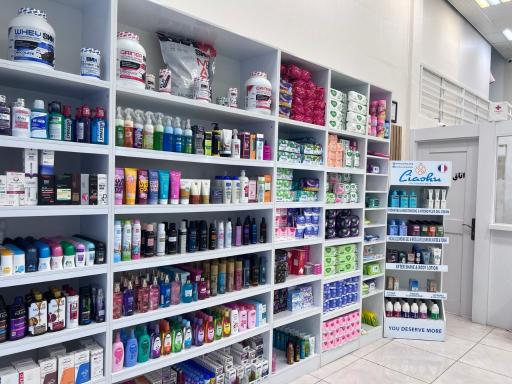 عکس داروخانه دکتر پونه معقولی