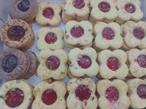 عکس نان و شیرینی همایون