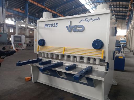 عکس ماشین سازی بزرگ دیانی