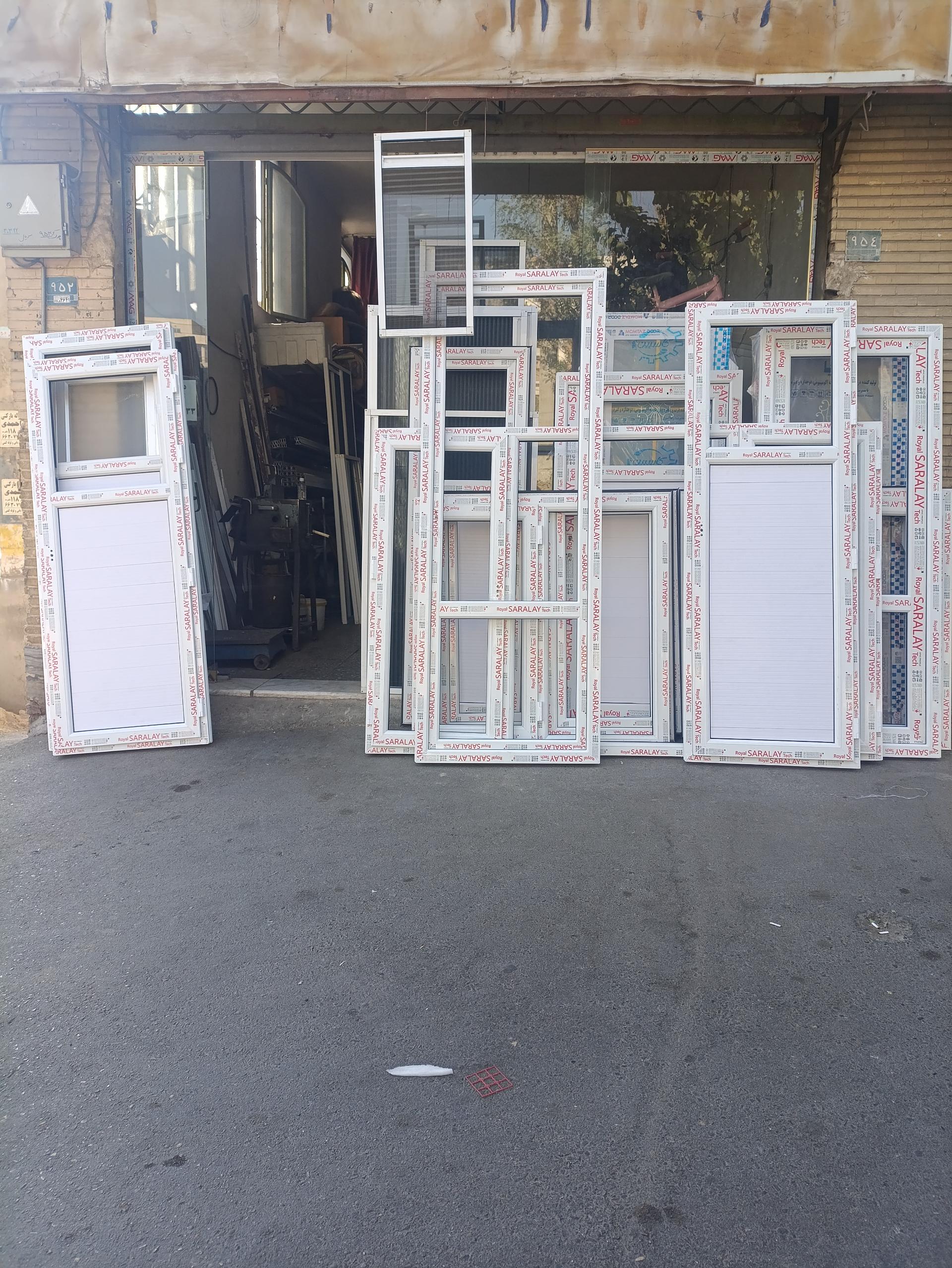 عکس پارسیان نما upvc