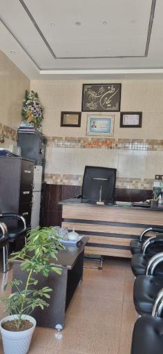 عکس مشاور املاک سینا