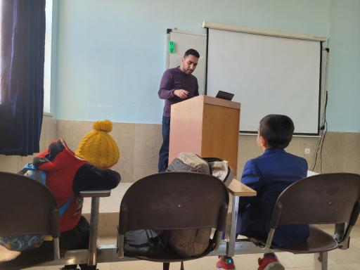 عکس دانشگاه آزاد اسلامی واحد ورامین  پیشوا