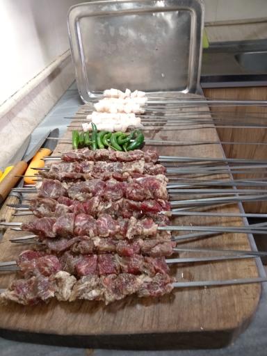 عکس چلوکبابی سید