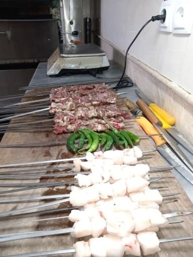 عکس چلوکبابی سید