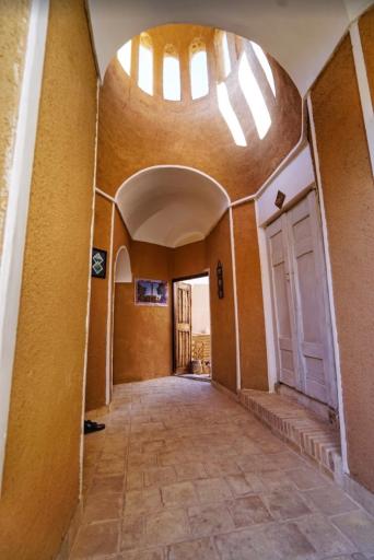 اقامتگاه بومگردی کوبه