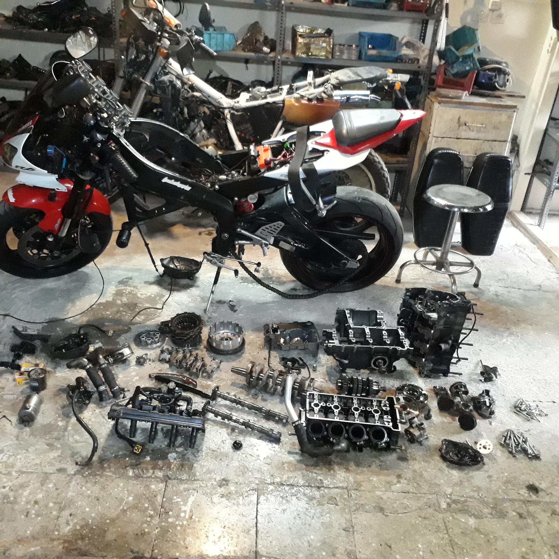 عکس تعمیرگاه تخصصی قاسمی 