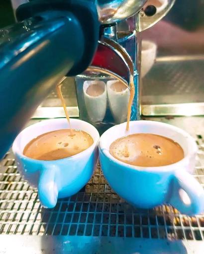 عکس قهوه سرای همسفر