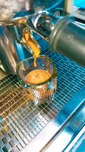 عکس قهوه سرای همسفر