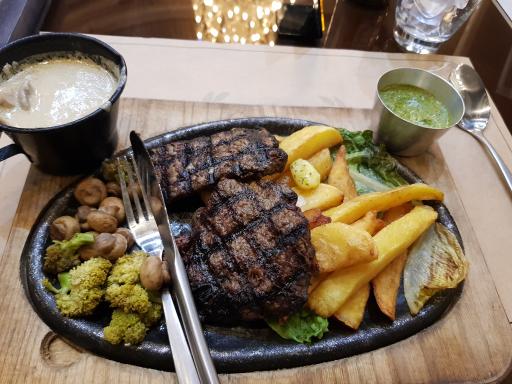 عکس کافه رستوران بین المللی پارادیس