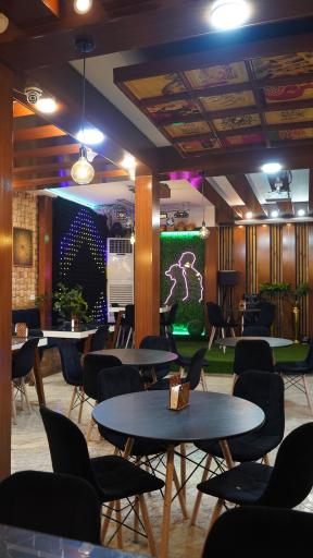 عکس کافه رستوران پایتخت