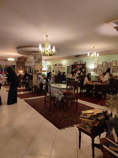 عکس کافه کتاب اثر