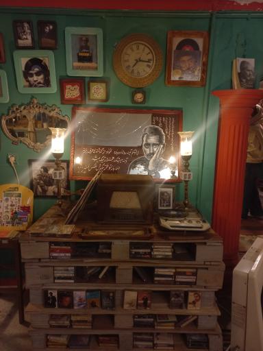 عکس کافه کتاب اثر