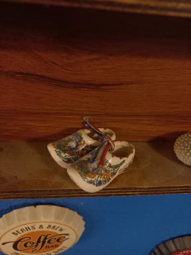 عکس کافه کتاب اثر