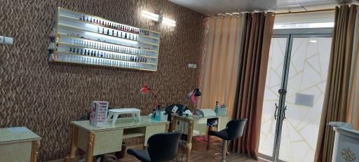 عکس مرکز کاشت ناخن ماهدخت