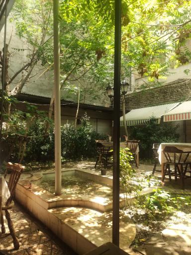 عکس کافه کتاب اثر