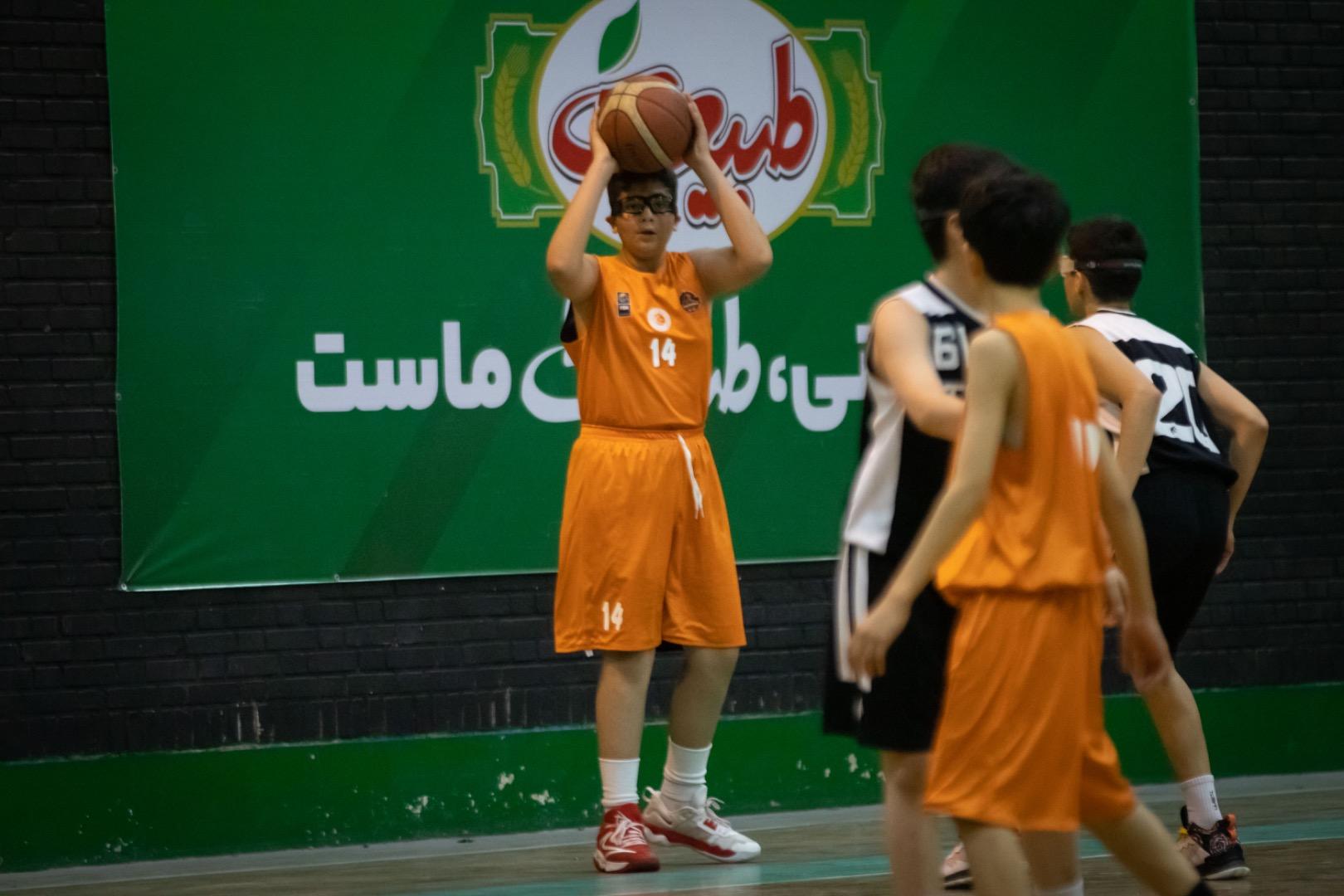 عکس آکادمی بسکتبال کهربا 